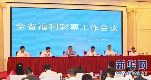常石磊的演唱传达出的内容也与徐峥执导的《最后一课》单元故事达到了情感相通，这个单元致敬了全国无数乡村教师们，他们为了祖国的下一代，为了家乡的发展而留在乡村，把自己的一生奉献给了教育事业